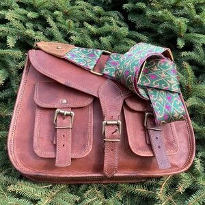 Komals Passion Leather Messenger Crossbody Satchel Handbag